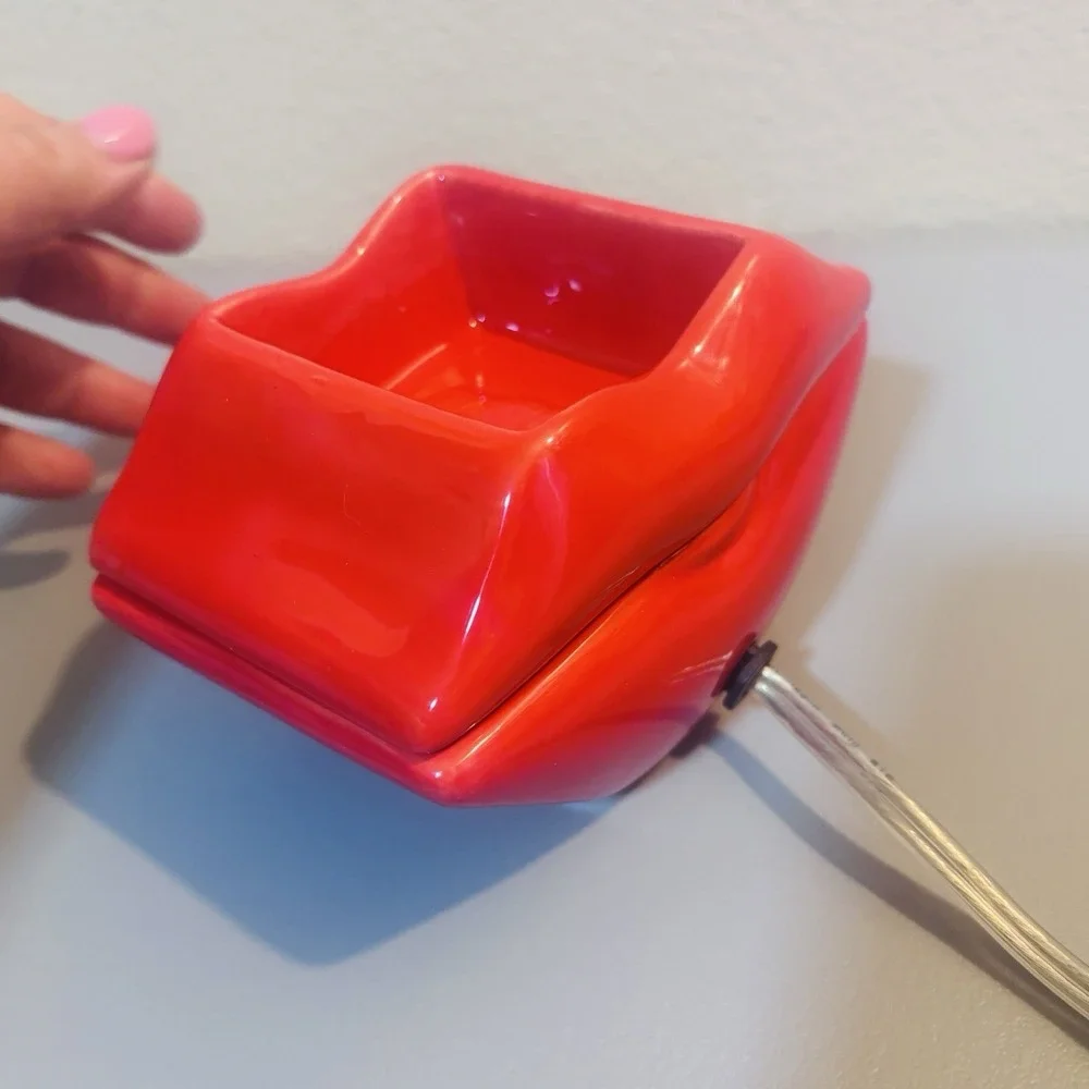 Red Lips Wax Melt Warmer Fragrance Diffuser Electric Essential Oil Ceramic Clean